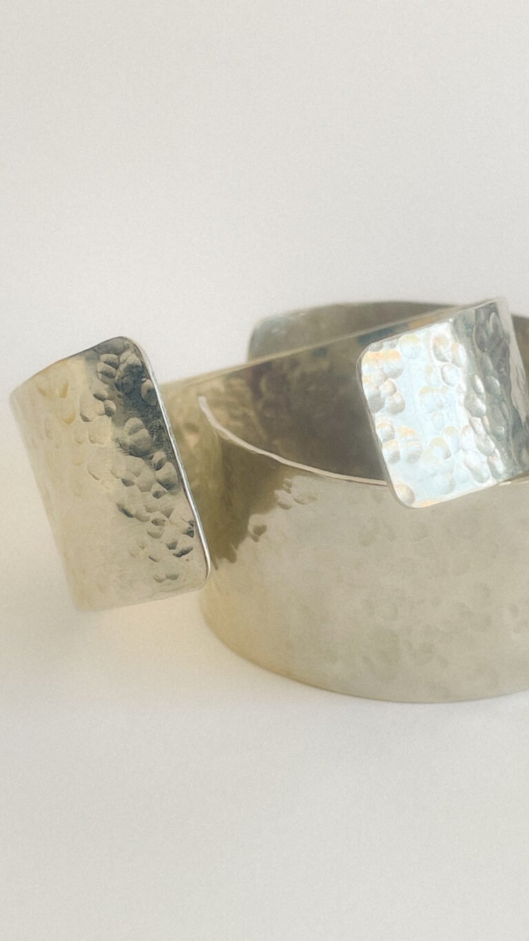 Brazalete asimetría - alpaca